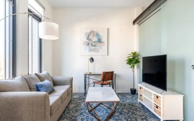 Kasa Inviting Studio Work Friendly Alexandria