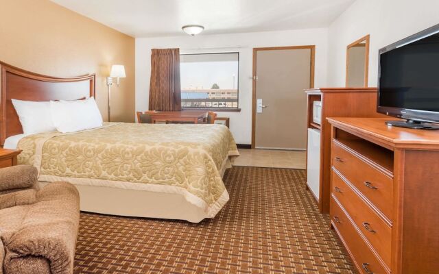 Super 8 By Wyndham Goodland