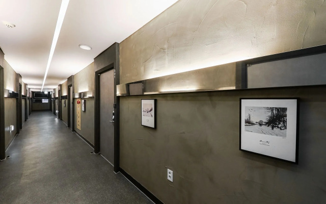 Cheonan St179 Hotel