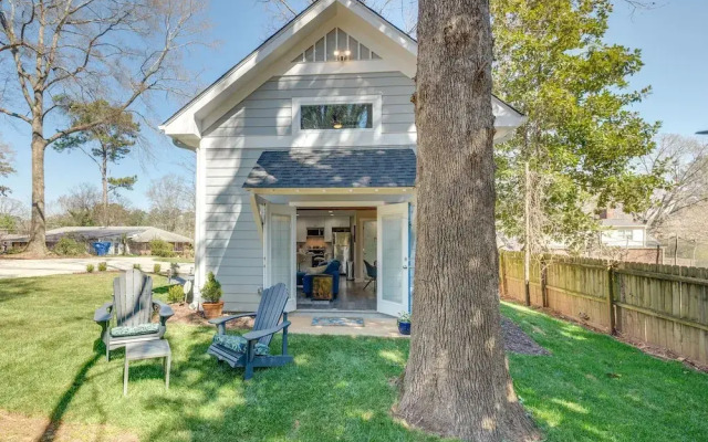 West Atlanta Craftsman Studio With Front Yard!