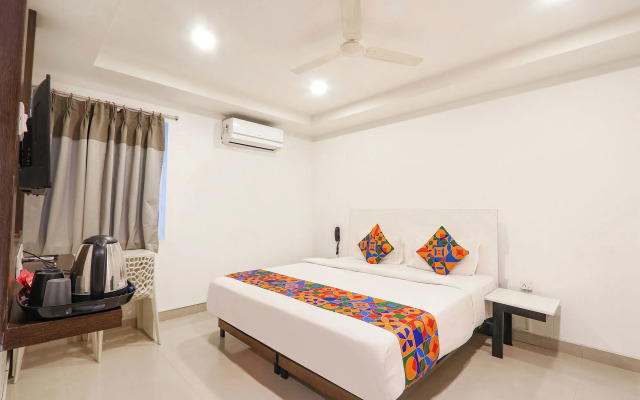 OYO Flagship 69518 Blue Dawn Dlf