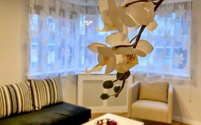2 double bedroom flat