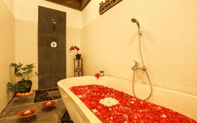 Ubud Raya Resort