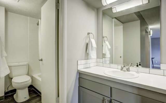 Arrive 800 Penn Executive 1br 1 Ba