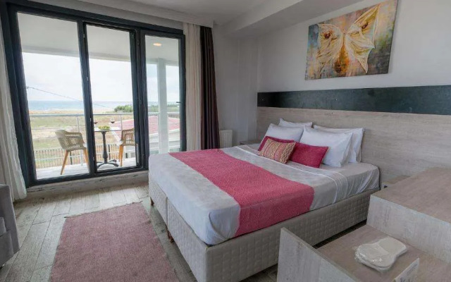 Yaliköy Deni̇z Otel