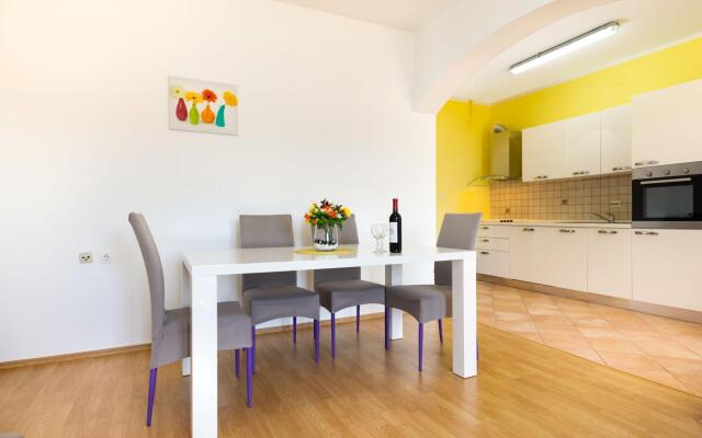 Apartments Maja in Rogoznica