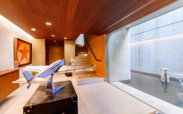 Azabu Modern House
