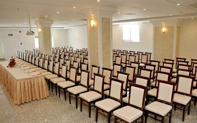 Galliot Hotel Nha Trang