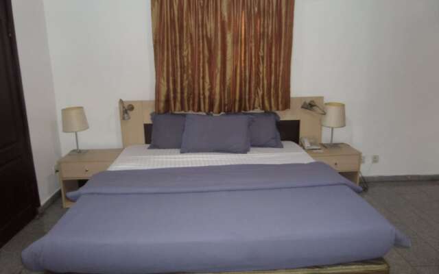 Heritage House Hotel