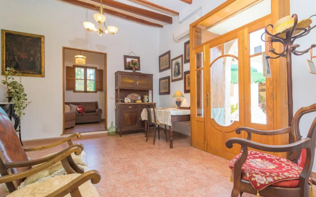 Villa Frontera in S Ller