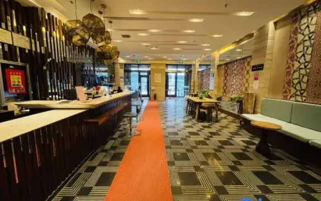 Longxiang Hotel