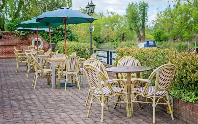Waveney House Hotel