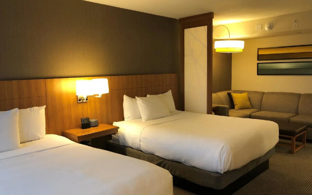 Hyatt Place Chicago O'Hare Airport