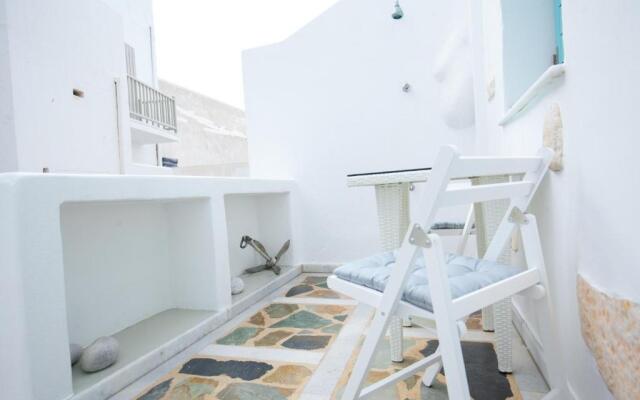 PEBBLES 1BD house with Sea View in the heart of Naousa