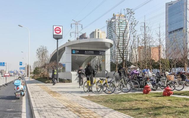 Yachts Apartment Hotel Jinqiao Branch