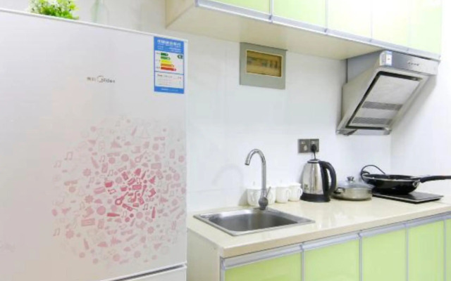 Leyi Apartment Hostel