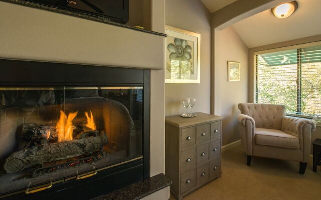 The Inn Above Oak Creek