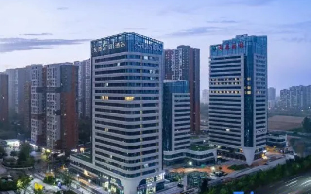 World=- Holtel Jinan Dongzhan Beichen Longhu Tianjie Dian