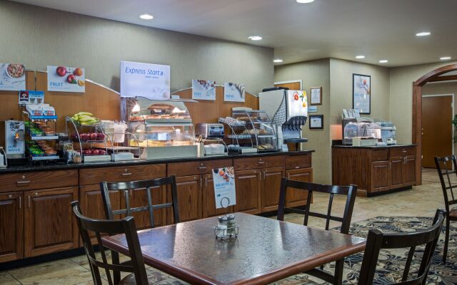 Holiday Inn Express Hotel & Suites Lewisburg by IHG