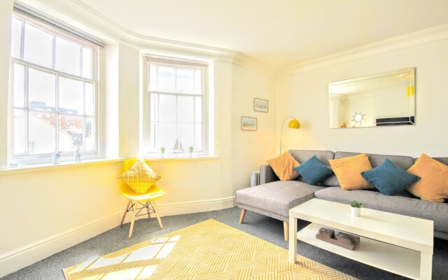 The Skye Seaview Apartment