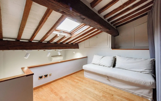 Regina House by MMega