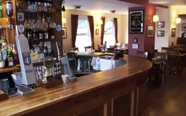 HQ Bar & Restaurant