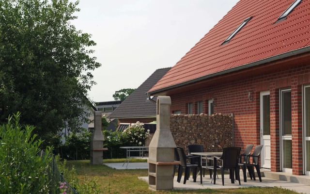 Idyllisches Ferienhaus mit Ueberdachter Terrasse