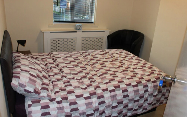 Lovely 4 Bed House London
