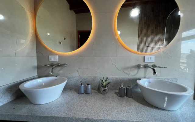 Costa del Sol Iguazú Suites for couples