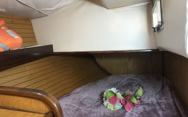 Bed & Boat Pinta 6