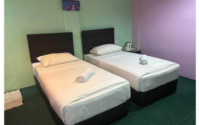Hotel O Peneka Inn – Guest Rooms – Kota Bharu