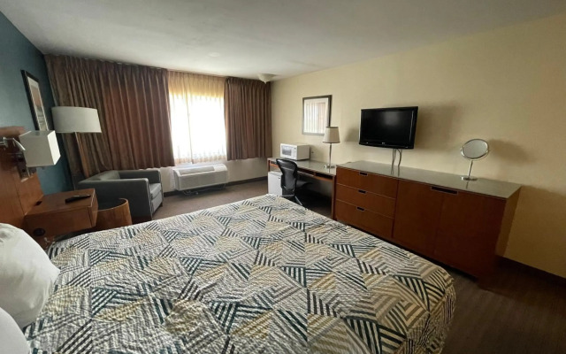 Portside Inn & Suites