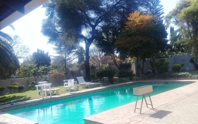 Gutlom Inn Lodge