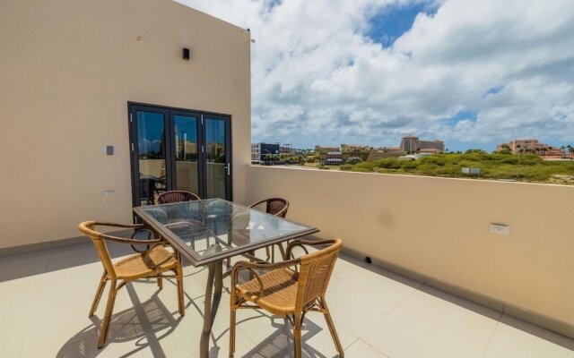 NEW 4br4ba Villa Across of Palmbeach w Pvt Pool