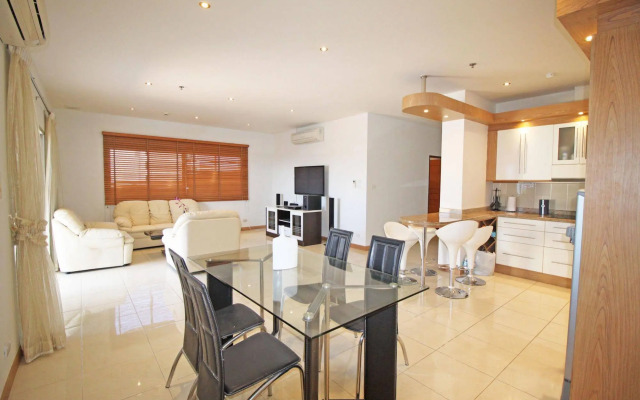 New Nordic Pool Villa