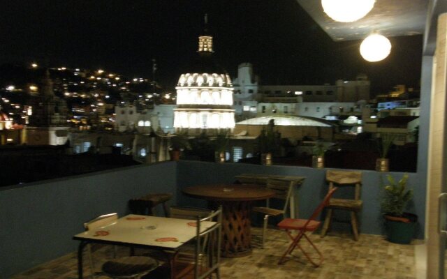Hostal Katrin Poshtel