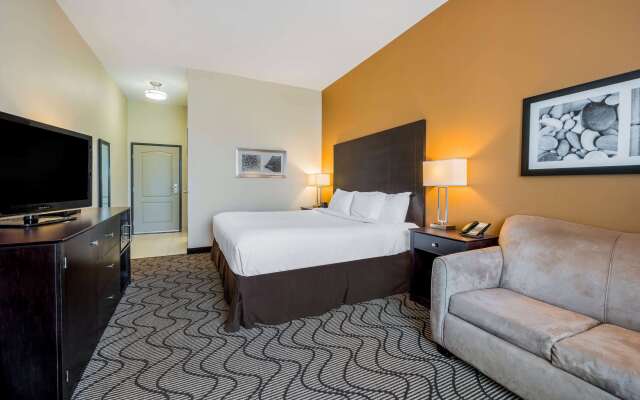 La Quinta Inn & Suites by Wyndham Marshall