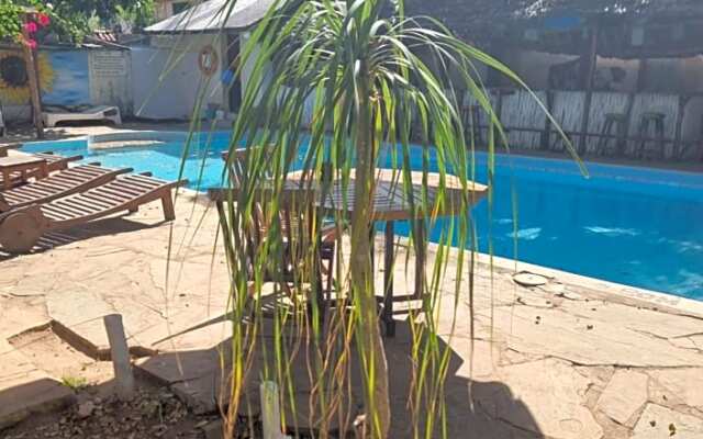 Tulia House - Hostel