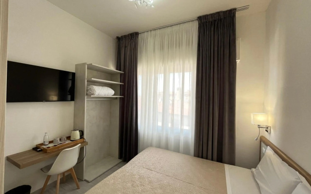 Hotel Ester