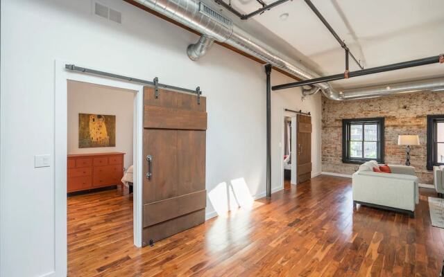 PRISTINE 3 BR Million-Dollar Loft