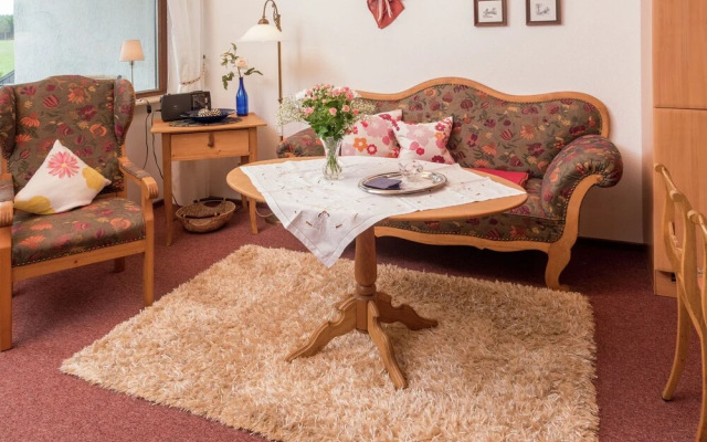 Blissful Apartment With Ski Storage,terrace, Garden, Heating