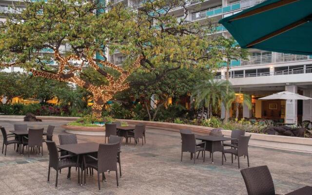 Waikiki Marina Resort at the Ilikai