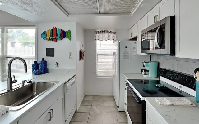 Bay House Condos #2706 - Nautical Nook