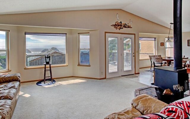Oceanside Perch 3 Br home by RedAwning