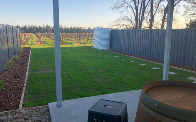 Milawa Vineyard Views - Guesthouse 2