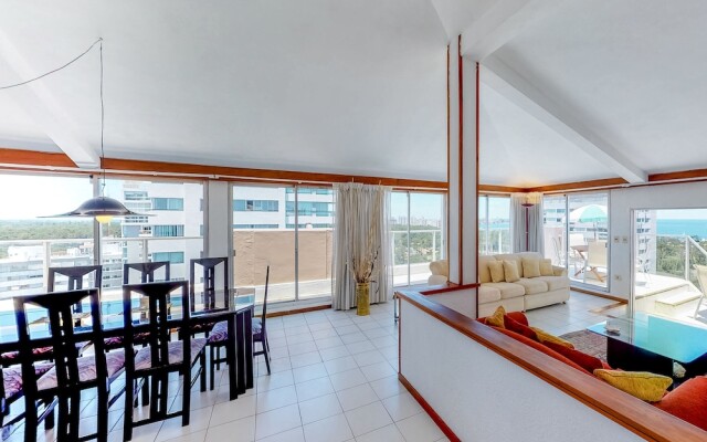 Gran penthouse con hermosa vista - Torre Marfil I