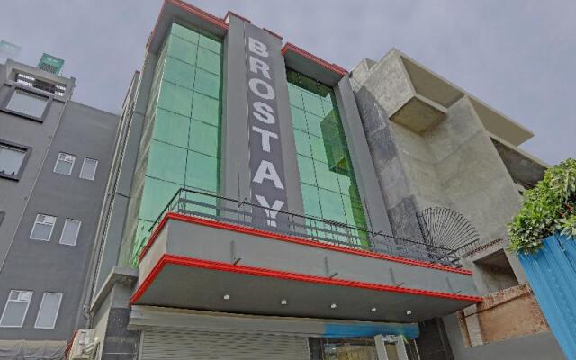 OYO Townhouse 409 Brostay Meera Bagh