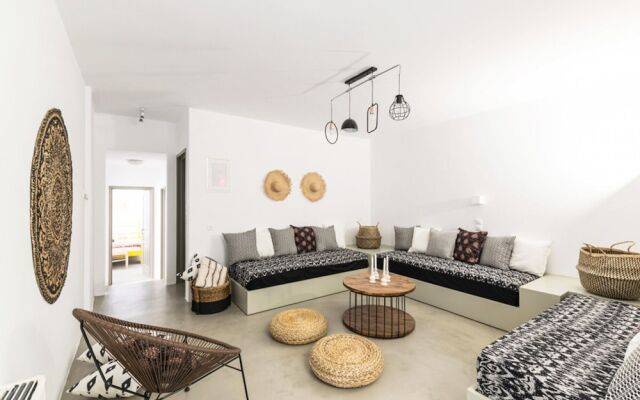 M4 Miloi 1 Bohemian Luxury Villa