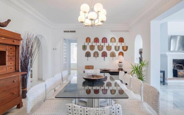 Charming 4bedroom Villa in Los Monteros Beach
