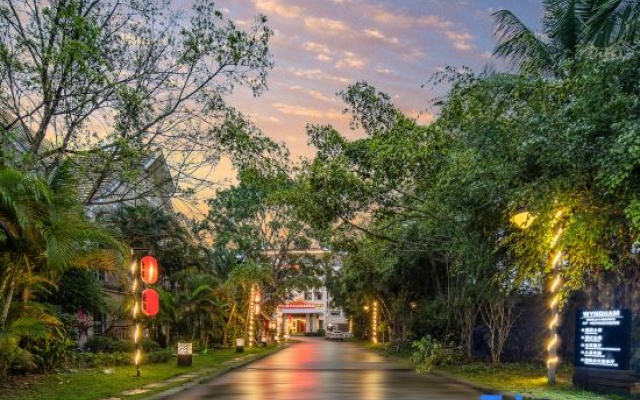Xinglong Ramada Hot Spring Resort Wanning – Outside – Wanning